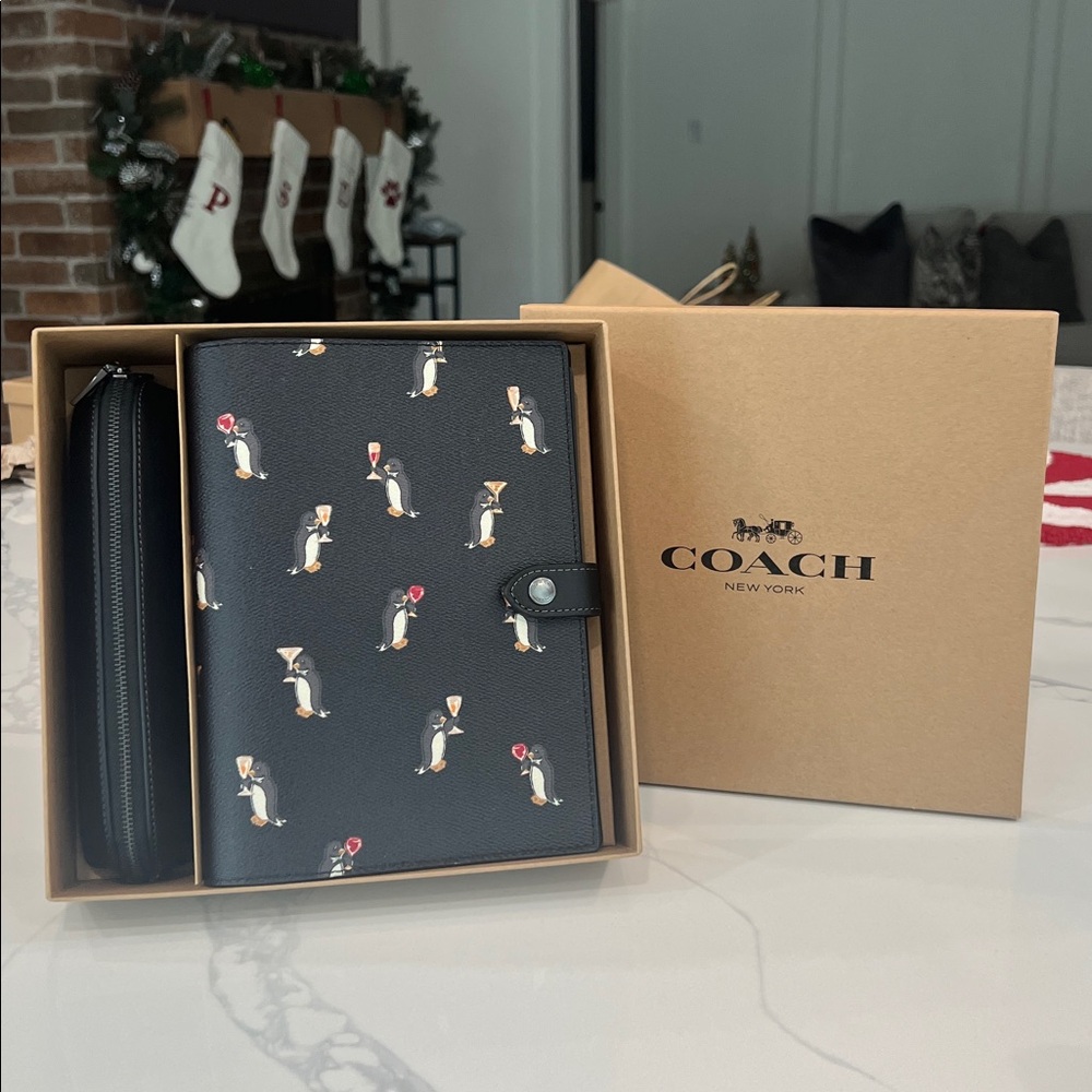 Cute. Coach 🐧🐧Notebook Set... - Picture 12 of 14